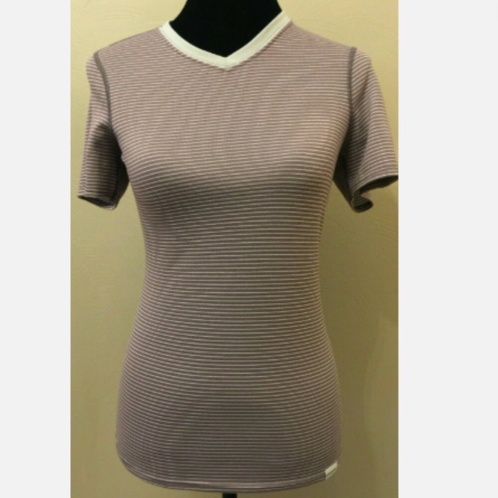 Patagonia Women's Capilene 2 Lightweight Polartec V-Neck Top Workout Gym Sz S
